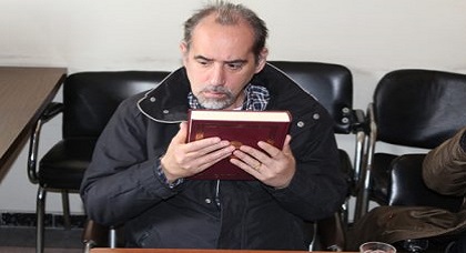 مواطن إسباني يعتنق الإسلام وينطق بالشهادتين بمقر المجلس العلمي بالناظور