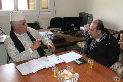 مواطن إسباني يعتنق الإسلام وينطق بالشهادتين بمقر المجلس العلمي بالناظور مواطن إسباني يعتنق الإسلام وينطق بالشهادتين بمقر المجلس العلمي بالناظور