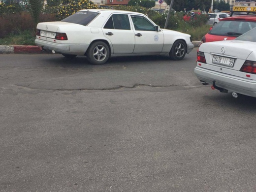 حفر تعيق سلاسة حركة المرور بشوارع مدينة الناظور والجهات المعنية ترى ولا تتحرك حفر تعيق سلاسة حركة المرور بشوارع مدينة الناظور والجهات المعنية ترى ولا تتحرك