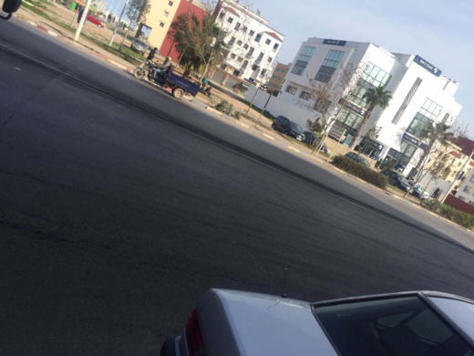 حفر تعيق سلاسة حركة المرور بشوارع مدينة الناظور والجهات المعنية ترى ولا تتحرك 