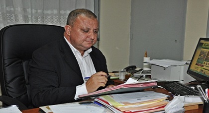 المندوب: وزارة الصحة تتسلم المشروع الإنكولوجي بالمطار وتُوفر بـ"الحسني" طبيب علاج السرطان شهر مارس المندوب: وزارة الصحة تتسلم المشروع الإنكولوجي بالمطار وتُوفر بـ"الحسني" طبيب علاج السرطان شهر مارس
