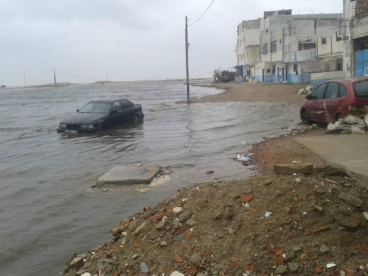 بالفيديو.. ميني تسونامي بعدد من شواطئ مدن الشمال بالفيديو.. ميني تسونامي بعدد من شواطئ مدن الشمال