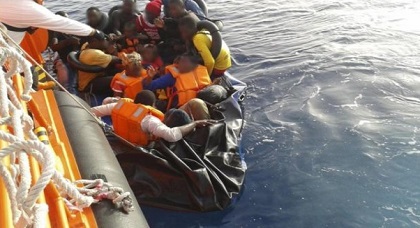 إنقاذ 32 مهاجرا غير نظامي ضمنهم نساء في عرض بحر البوران بعد انطلاقهم من شاطئ بويافر