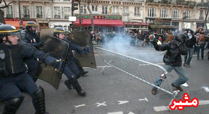 فيون: نعيش أجواء «حرب أهلية» في فرنسا