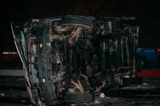 الحسيمة تحصي خسائرها الجسيمة بعد ليلة دامية عاشت فيها الساكنة أجواء حرب حقيقية الحسيمة تحصي خسائرها الجسيمة بعد ليلة دامية عاشت فيها الساكنة أجواء حرب حقيقية