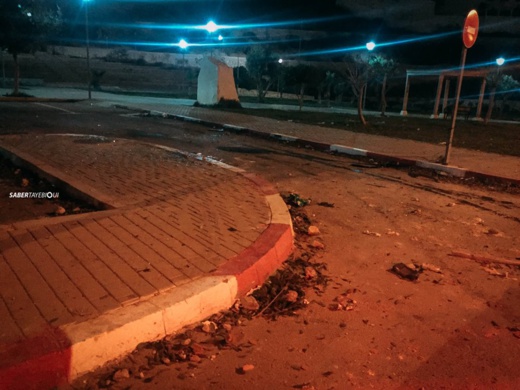 الحسيمة تحصي خسائرها الجسيمة بعد ليلة دامية عاشت فيها الساكنة أجواء حرب حقيقية الحسيمة تحصي خسائرها الجسيمة بعد ليلة دامية عاشت فيها الساكنة أجواء حرب حقيقية