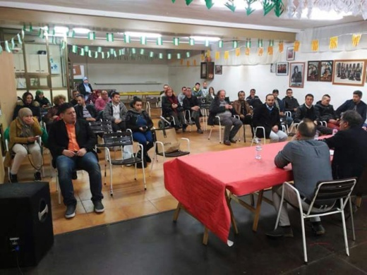 نشطاء مغاربة يؤسسون جمعية تعنى بقضايا المهاجرين بإقليم كاطالانيا + صور نشطاء مغاربة يؤسسون جمعية تعنى بقضايا المهاجرين بإقليم كاطالانيا + صور