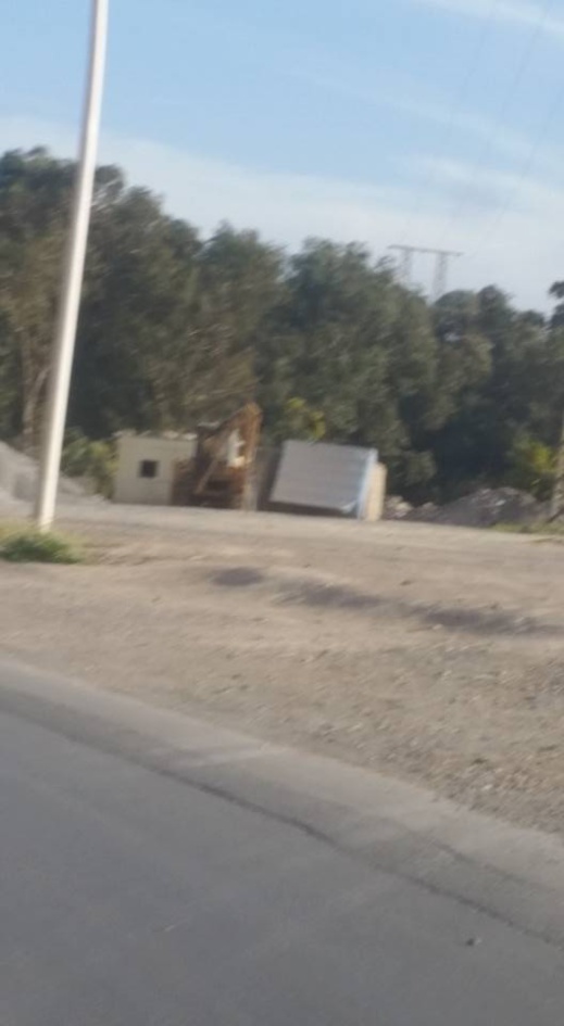 ساكنة سلوان تستغرب صمت السلطات إزاء مستغلٍ للملك العمومي من أجل الربح الخاص على حساب البيئة