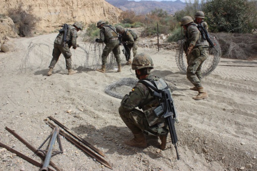 انفجار برميل بارود بمدينة مليلية يتسبب في نقل جنديان اسبان الى المستشفى انفجار برميل بارود بمدينة مليلية يتسبب في نقل جنديان اسبان الى المستشفى