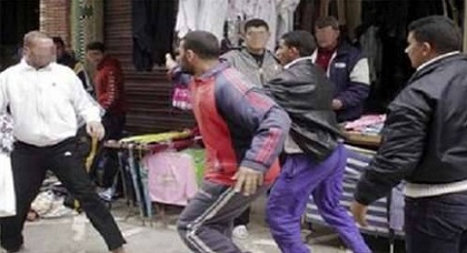 عصابات متخصصة بانتشال الهواتف تنشط ببني انصار وتزرع الرعب بين النساء عصابات متخصصة بانتشال الهواتف تنشط ببني انصار وتزرع الرعب بين النساء