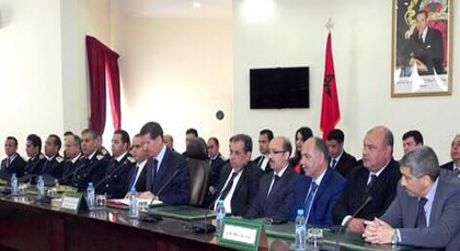 تنصيب رجال السلطة الجدد بعمالة الحسيمة تحت إشراف المفتش العام لوزارة الداخلية وأغلبهم من منطقة الريف تنصيب رجال السلطة الجدد بعمالة الحسيمة تحت إشراف المفتش العام لوزارة الداخلية وأغلبهم من منطقة الريف