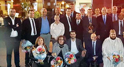 المعهد المغربي بلاهاي ومركز إدريس الفاخوري من وجدة ينجحان في انعقاد لقاءات تواصلية تحسيسية لأفراد الجالية المغربية بهولندا المعهد المغربي بلاهاي ومركز إدريس الفاخوري من وجدة ينجحان في انعقاد لقاءات تواصلية تحسيسية لأفراد الجالية المغربية بهولندا 