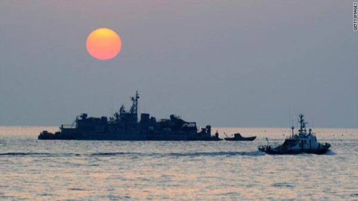 حجز باخرة صيد محلمة بـ7.5 طن من الحشيش واعتقال 9 مغاربة بينهم ناظوريَيْن و4 من تمسمان بإيطاليا