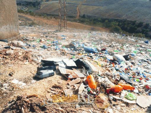 سوق خميس تمسمان مرفق يضخ مداخيل هامة في صندوق الجماعة يعيش كارثة بيئية حقيقية  سوق خميس تمسمان مرفق يضخ مداخيل هامة في صندوق الجماعة يعيش كارثة بيئية حقيقية