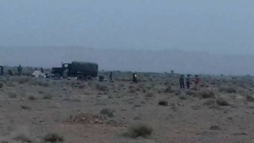بالصور.. عائلة سورية تعيش وسط العراء على الحدود المغربية الجزائرية