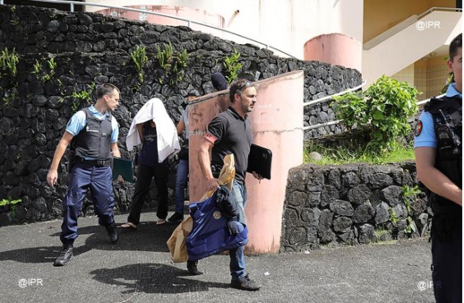 صور وفيديو.. إعتداء دموي على شرطيين اثنين برصاص مسلح بفرنسا صور وفيديو.. إعتداء دموي على شرطيين اثنين برصاص مسلح بفرنسا