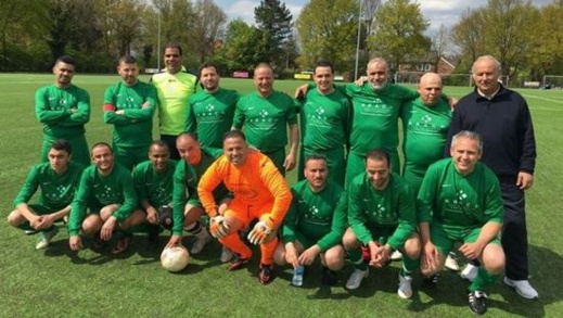 ريفيو هولندا يكّرمون قدماء لاعبي الهلال الناظوري ضمن حفل رياضي وفنّي ضخم متنوع الأنشطة ريفيو هولندا يكّرمون قدماء لاعبي الهلال الناظوري ضمن حفل رياضي وفنّي ضخم متنوع الأنشطة