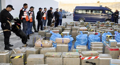 تقرير سري يكشف هوية "إسكوبار الريف" متزعم عملية "3 شحنات كبرى" المحتجزة بالناظور تقرير سري يكشف هوية "إسكوبار الريف" متزعم عملية "3 شحنات كبرى" المحتجزة بالناظور