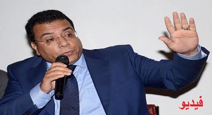 بالفيديو.. تحليل فريد لـ"المنار السليمي" يتهم فيه الزفزافي بأنه "شيعي" يثير موجة سخرية تجتاح الفيسوك بالفيديو.. تحليل فريد لـ"المنار السليمي" يتهم فيه الزفزافي بأنه "شيعي" يثير موجة سخرية تجتاح الفيسوك