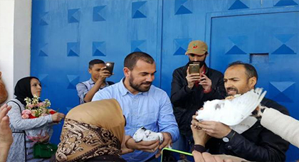 تمديد الحراسة النظرية للزفزافي لهذا السبب تمديد الحراسة النظرية للزفزافي لهذا السبب