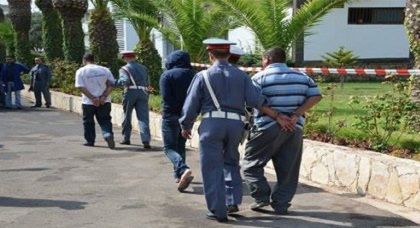 توقيف 5 أشخاص متورطين في شبكة تنشط في الهجرة السرية ومروج للمخدرات متلبسا بحيازة الحشيش بأركمان