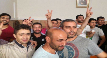 هذه قائمة أسماء المُدانين من معتقلي الحسيمة وضمنهم قريب للزفزافي وللشهيد محسن فكري هذه قائمة أسماء المُدانين من معتقلي الحسيمة وضمنهم قريب للزفزافي وللشهيد محسن فكري