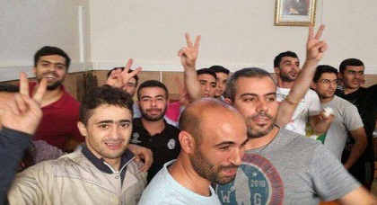 البام يطالب بإعادة النظر في الأحكام الصادرة ضد معتقلي الحراك الحسيمة البام يطالب بإعادة النظر في الأحكام الصادرة ضد معتقلي الحراك الحسيمة