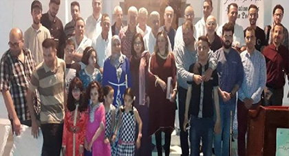 أصدقاء الشعر تحيي أمسية الشعر والمديح بزايو بمشاركة شعراء من الناظور أصدقاء الشعر تحيي أمسية الشعر والمديح بزايو بمشاركة شعراء من الناظور