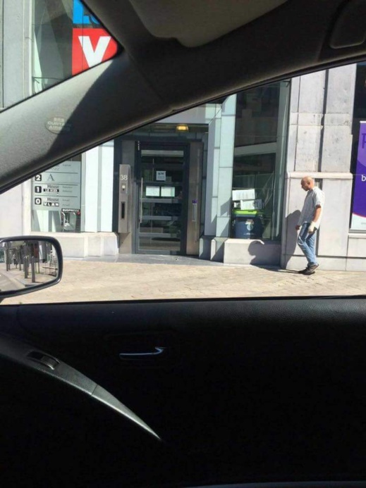 صورة.. إخلاء سبيل المغربي الذي هاجم "بالكليموجين" مسيرة تضامنية مع حراك الريف ببلجيكا صورة.. إخلاء سبيل المغربي الذي هاجم "بالكليموجين" مسيرة تضامنية مع حراك الريف ببلجيكا