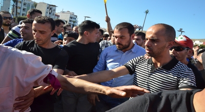 الزفزافي: لست جزائريا بل مغربي وأفتخر بمغربيتي الزفزافي: لست جزائريا بل مغربي وأفتخر بمغربيتي