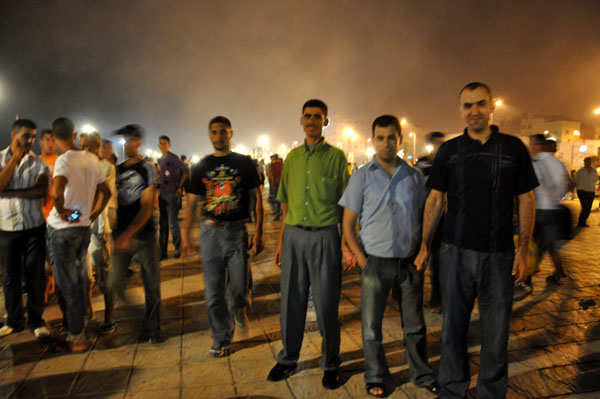 سهرات و ألعاب نارية في أخر ليلة للملك بالناظور سهرات و ألعاب نارية في أخر ليلة للملك بالناظور