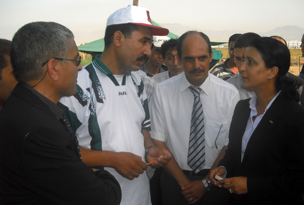 وزيرة الشباب والرياضة نوال المتوكل تتفقد مخيم أركمان وزيرة الشباب والرياضة نوال المتوكل تتفقد مخيم أركمان