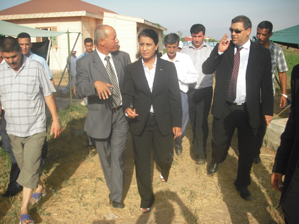 وزيرة الشباب والرياضة نوال المتوكل تتفقد مخيم أركمان وزيرة الشباب والرياضة نوال المتوكل تتفقد مخيم أركمان