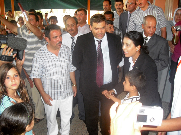 وزيرة الشباب والرياضة نوال المتوكل تتفقد مخيم أركمان وزيرة الشباب والرياضة نوال المتوكل تتفقد مخيم أركمان