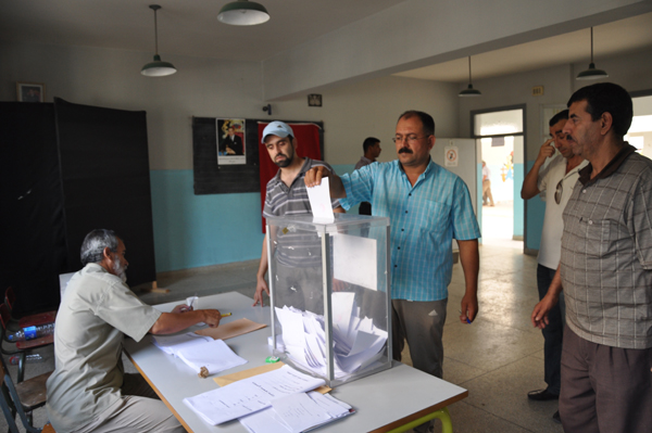 مُنتَخِبون قِطاعِيُون يختارون مُمثليهم بالغُرف المهنية مُنتَخِبون قِطاعِيُون يختارون مُمثليهم بالغُرف المهنية