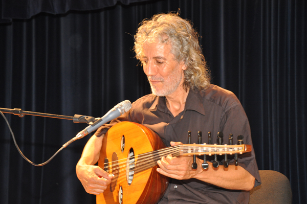 اختتام الملتقى الوطني الخامس للشعر الأمازيغي لجمعية إلماس اختتام الملتقى الوطني الخامس للشعر الأمازيغي لجمعية إلماس