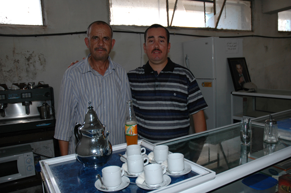 تكريم مسؤولَيْن نالا ترقيتين لشغل مسؤوليات بوجدة والحسيمة تكريم مسؤولَيْن نالا ترقيتين لشغل مسؤوليات بوجدة والحسيمة