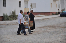 سكّان إقامات حيّ المطار القديم ينتفضون ضدّ الصمت سكّان إقامات حيّ المطار القديم ينتفضون ضدّ الصمت