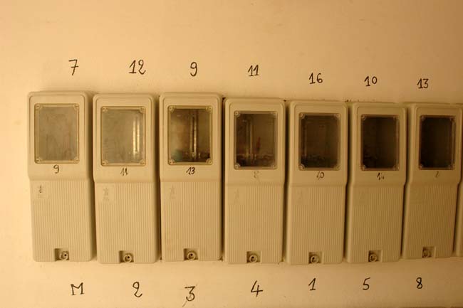 سكّان إقامات حيّ المطار القديم ينتفضون ضدّ الصمت سكّان إقامات حيّ المطار القديم ينتفضون ضدّ الصمت