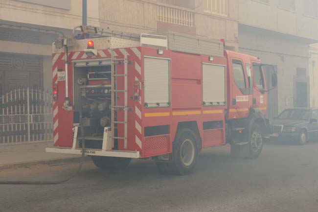 إخماد حريق نشب ببداية شارع الحسن الثاني بالنّاظور إخماد حريق نشب ببداية شارع الحسن الثاني بالنّاظور