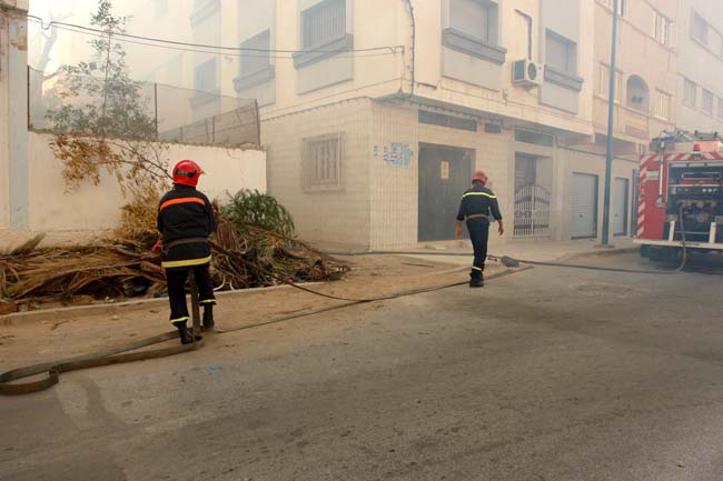 إخماد حريق نشب ببداية شارع الحسن الثاني بالنّاظور