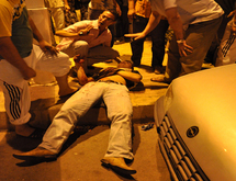 عصابة إجرامية تعتدي على شاب بكورنيش الناظور عصابة إجرامية تعتدي على شاب بكورنيش الناظور