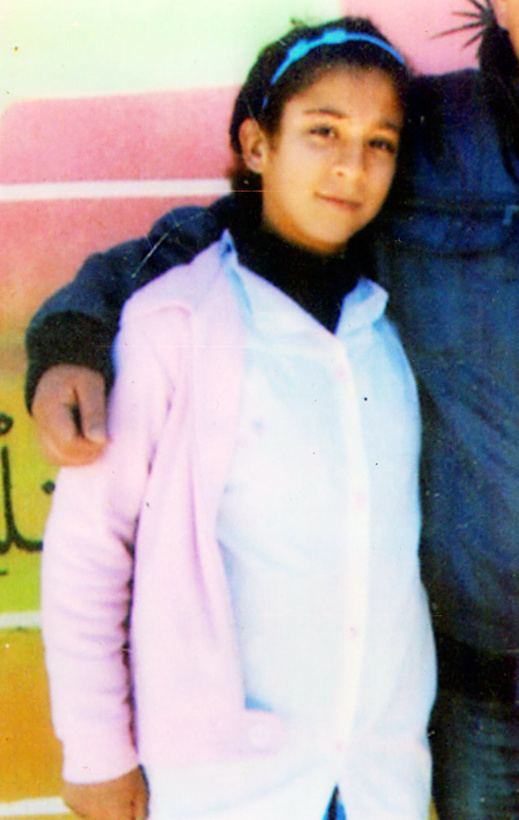 إختفاء طفلة تبلغ من العمر 14 سنة والعائلة تطالب المساعدة لإيجادها إختفاء طفلة تبلغ من العمر 14 سنة والعائلة تطالب المساعدة لإيجادها