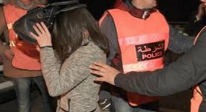 إعتقال سيدة خمسينية بعد نقلها مخدرات صلبة من الناظور إلى طنجة إعتقال سيدة خمسينية بعد نقلها مخدرات صلبة من الناظور إلى طنجة
