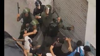 وكيل الملك يودع 39 معتقلا السجن على خلفية مواجهات العيد بالحسيمة ويتابع آخرين في حالة سراح وكيل الملك يودع 39 معتقلا السجن على خلفية مواجهات العيد بالحسيمة ويتابع آخرين في حالة سراح