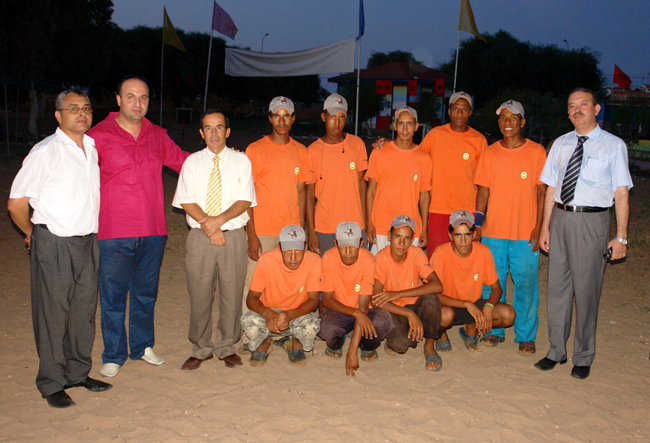 مؤسسة محمد الخامس لحماية البيئة والبنك الشعبي تنظم أنشطة بشاطئ أركمان   مؤسسة محمد الخامس لحماية البيئة والبنك الشعبي تنظم أنشطة بشاطئ أركمان