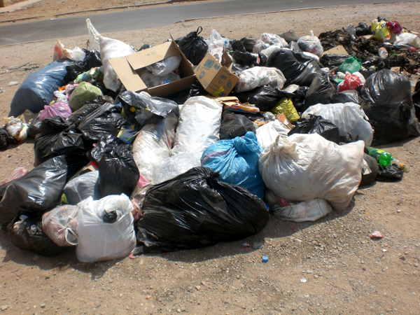 خلاف سياسي يغرق جماعة بني بويفرور في مستنقع الأزبال خلاف سياسي يغرق جماعة بني بويفرور في مستنقع الأزبال