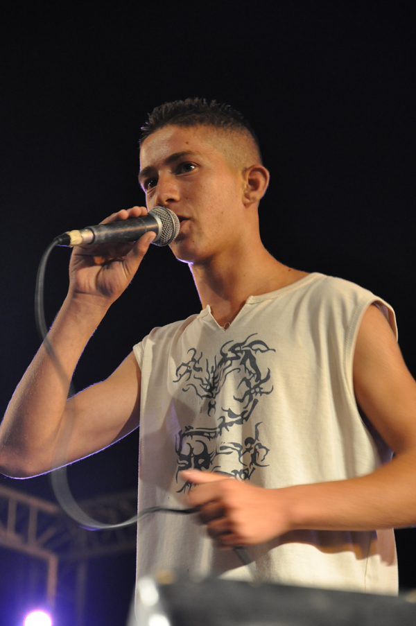 ياسين بنبركاش موهبة جديدة في الغناء الشعبي الامازيغي ياسين بنبركاش موهبة جديدة في الغناء الشعبي الامازيغي