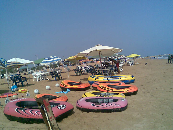 أجزاء مُتميّزة من شاطئ أركمان محجوزة للكراء أجزاء مُتميّزة من شاطئ أركمان محجوزة للكراء