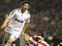 هانتيلار ينتقل من ريال مدريد إلى نادي ميلان الايطالي هانتيلار ينتقل من ريال مدريد إلى نادي ميلان الايطالي